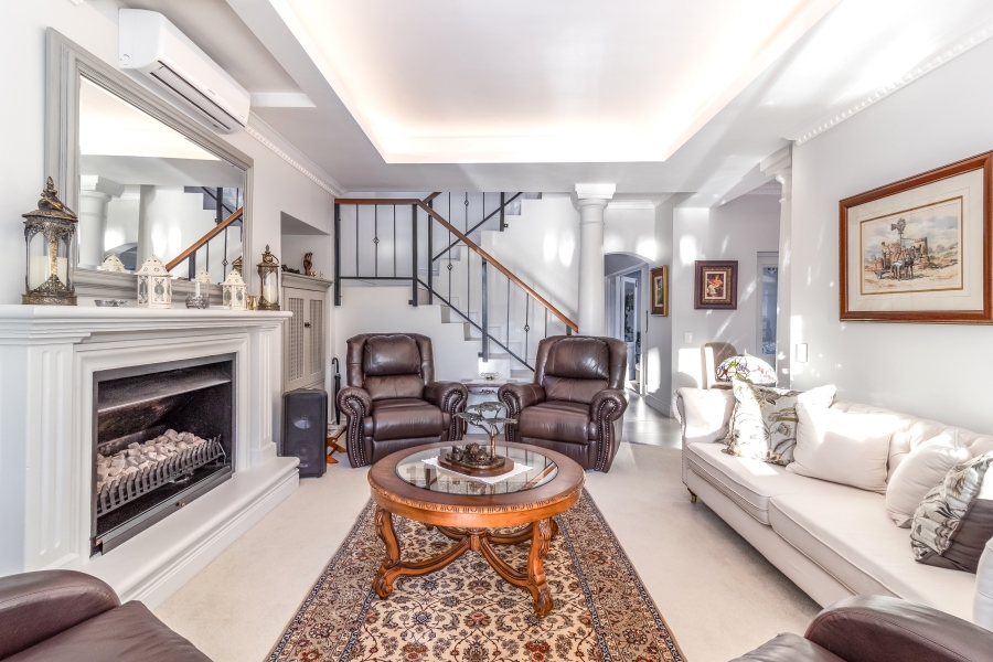 4 Bedroom Property for Sale in Boschenmeer Golf Country Estate Western Cape